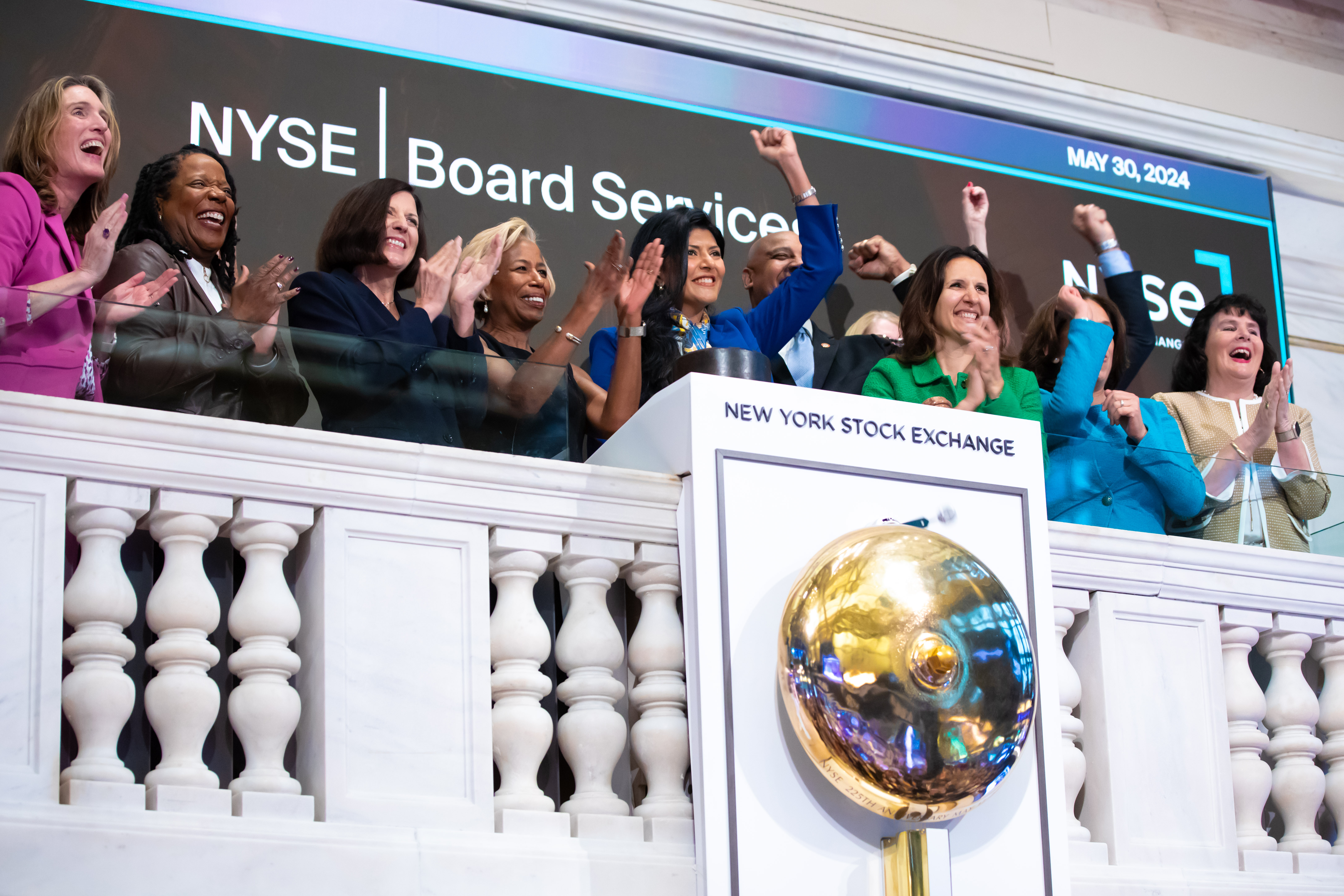 NYSE Board Services rings NYSE Opening Bell